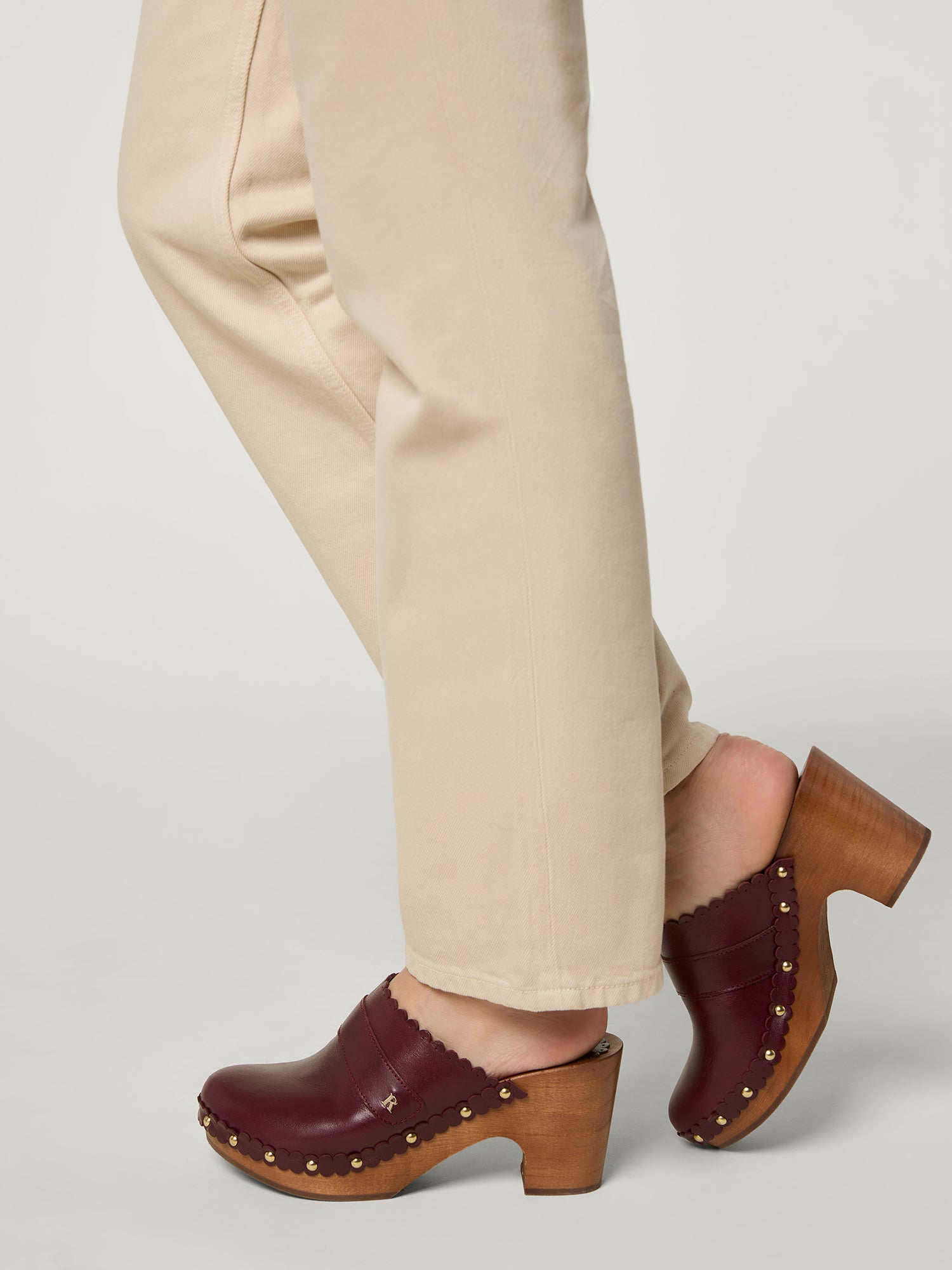AUVERGNATE Mules AUVERGNATE Mules