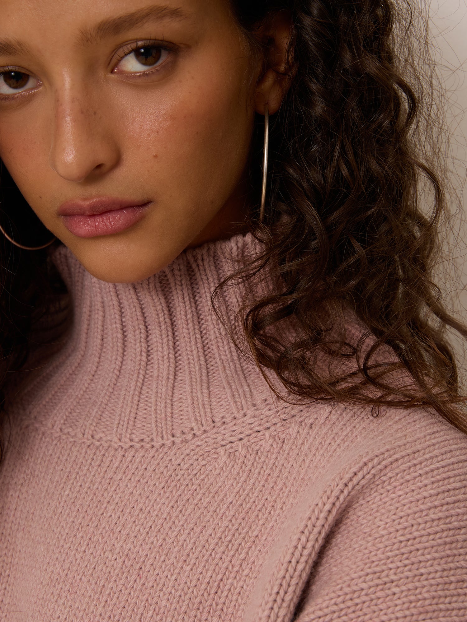 LIZZIE Sweater LIZZIE Sweater