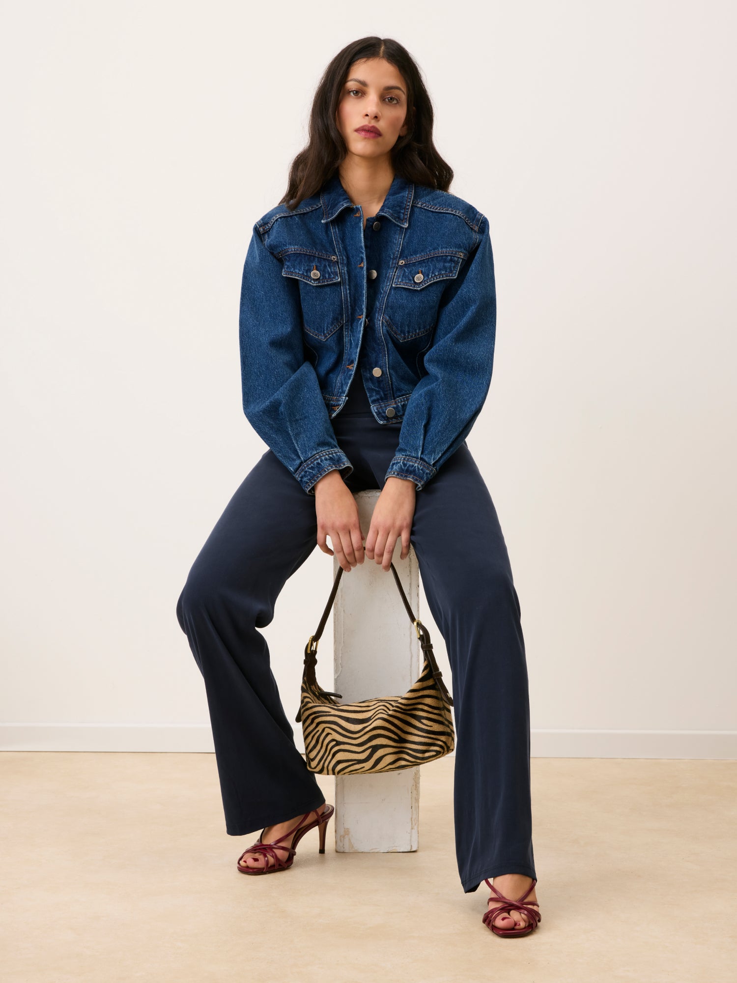 ARLESIENNE Pumps