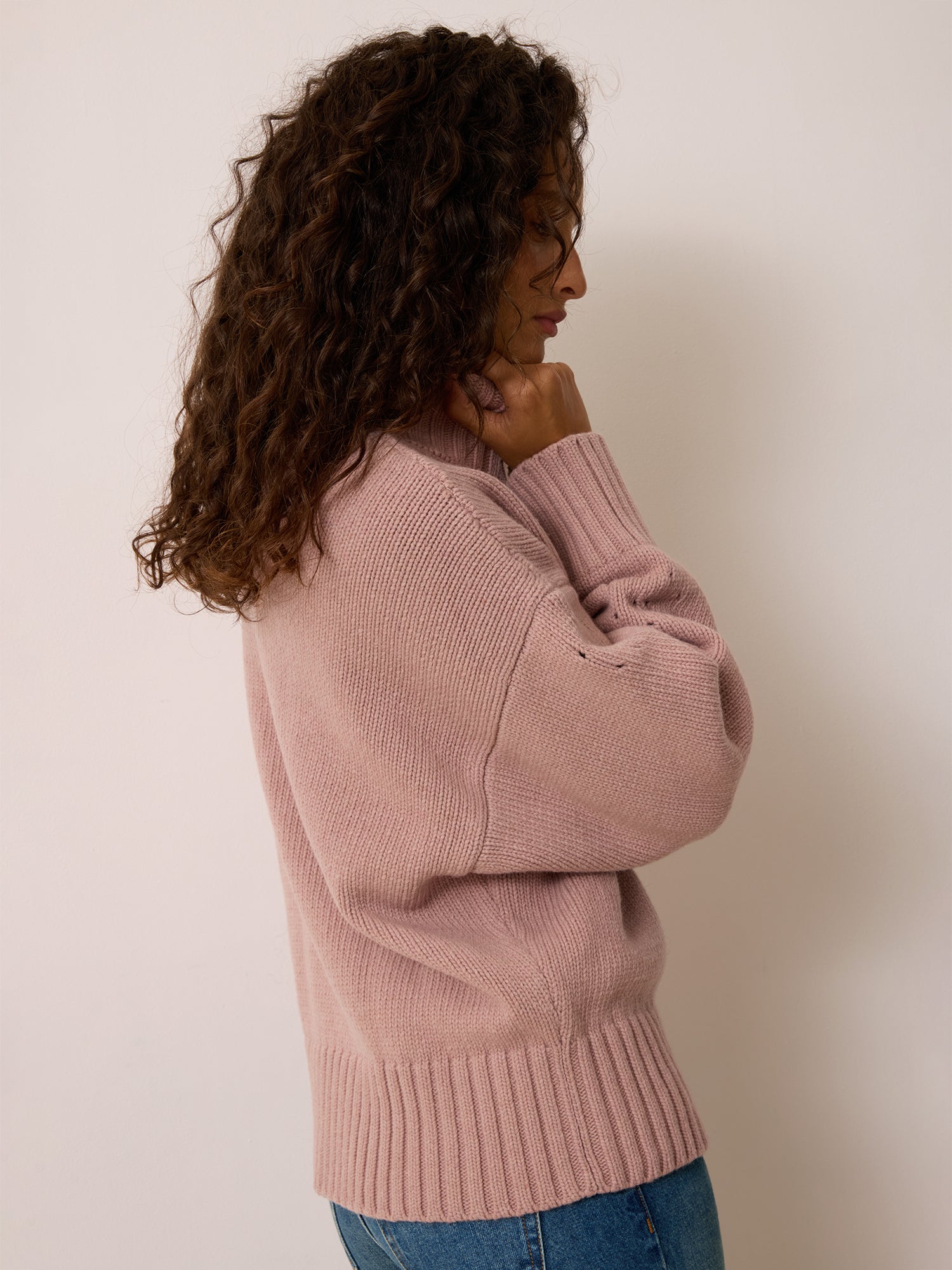 LIZZIE Sweater