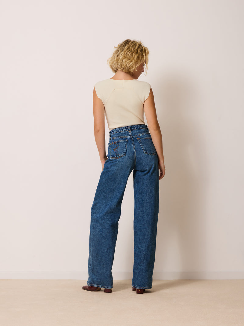 MONCEAU indigo stone wide high-waisted jeans, lifestyle setting by Rouje